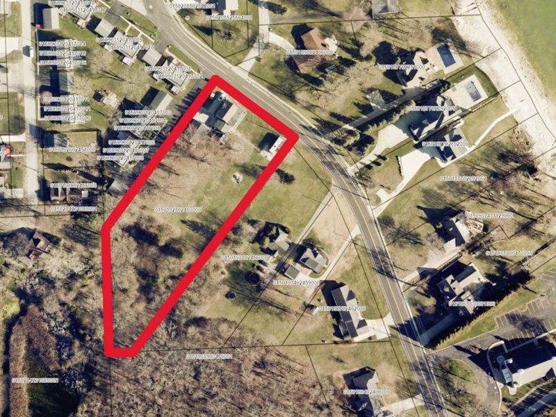 410 E Main Street, Marblehead, OH 43440 Photo 3