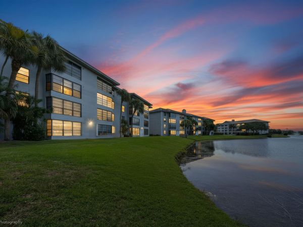 1528 Whitehall Drive, Unit 303, Davie, FL 33324