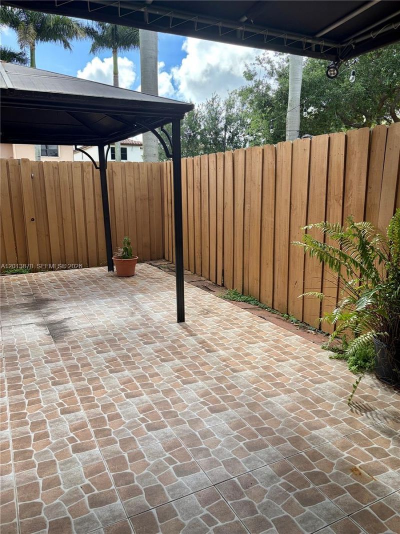 419 SE 32 Terrace , Homestead, FL 33033 Photo