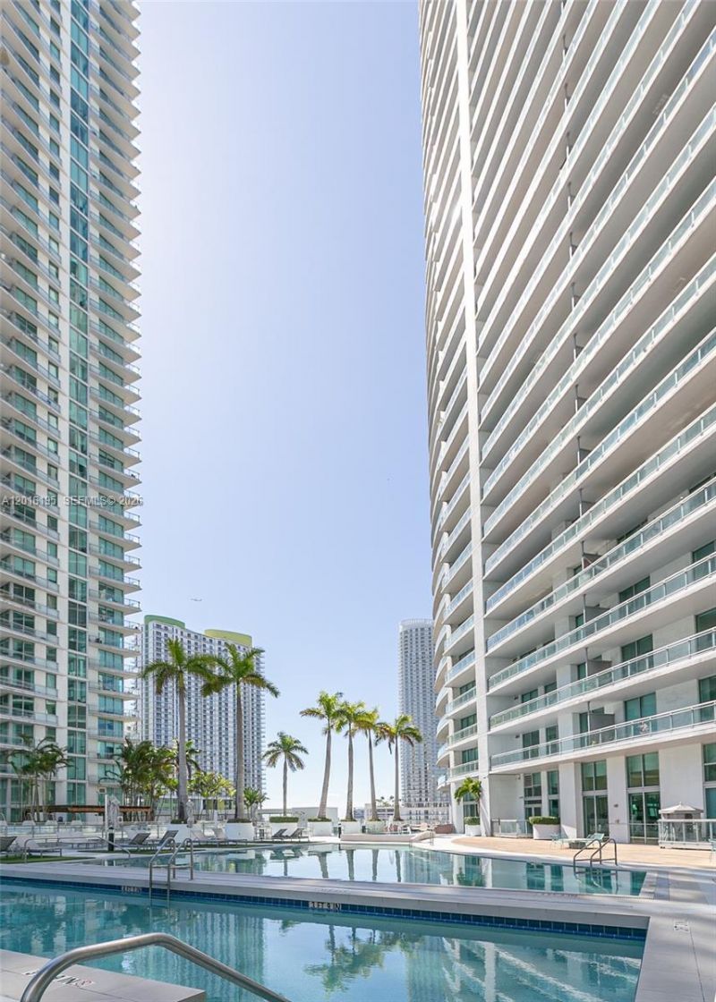 90 SW 3rd St, Unit 1611, Miami, FL 33130 Photo