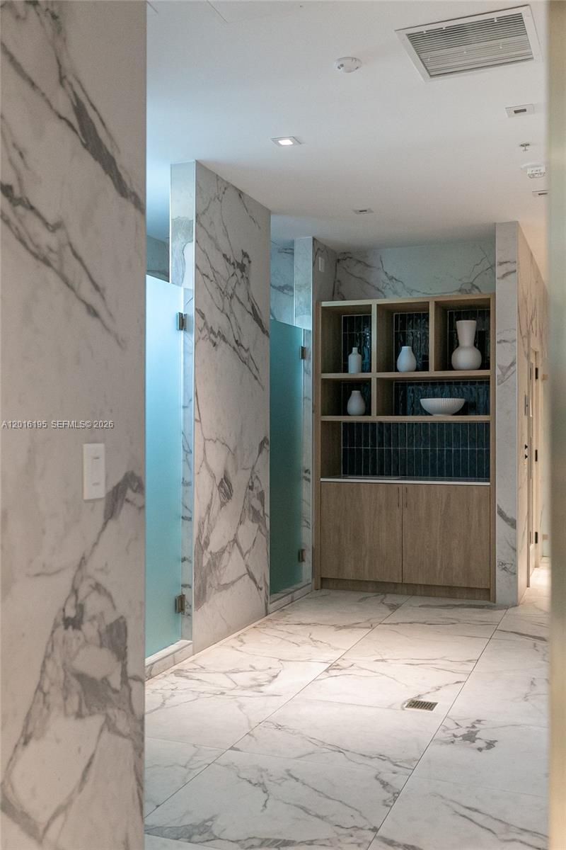 90 SW 3rd St, Unit 1611, Miami, FL 33130 Photo