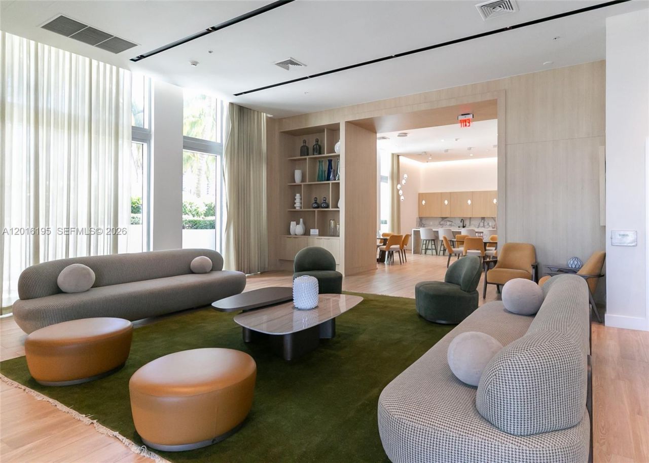 90 SW 3rd St, Unit 1611, Miami, FL 33130 Photo
