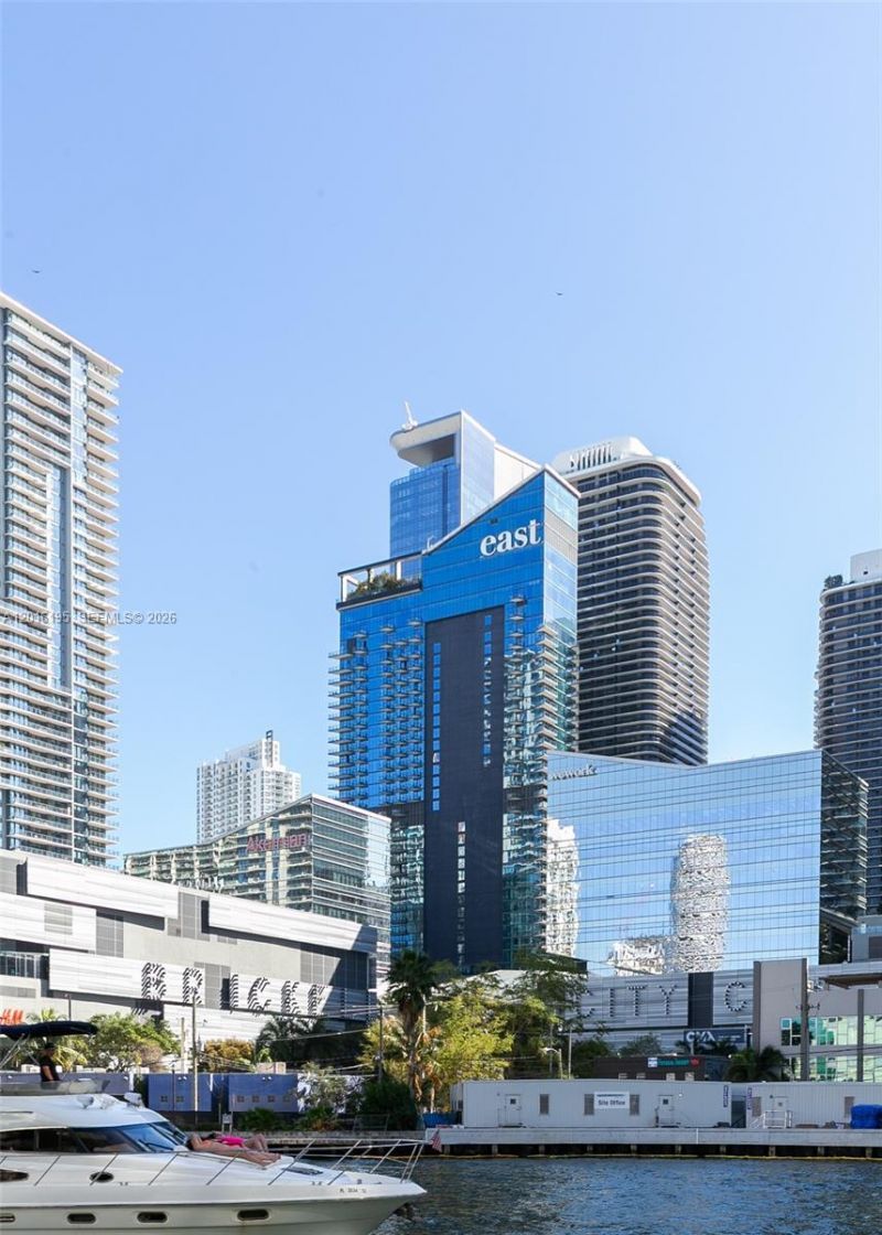 90 SW 3rd St, Unit 1611, Miami, FL 33130 Photo