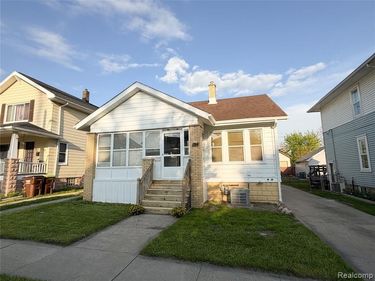 134 Michigan Avenue, Monroe, MI 48162
