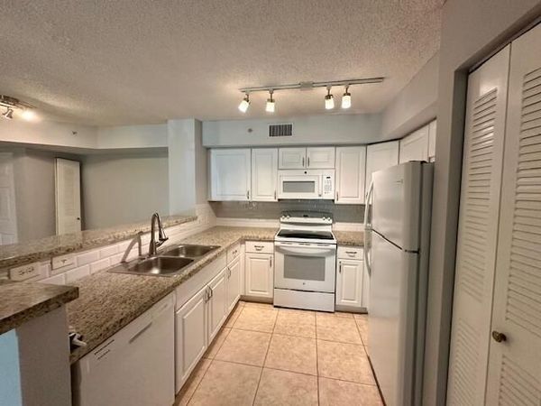 7888 Sonoma Springs Circle, Unit 105, Lake Worth, FL 33463