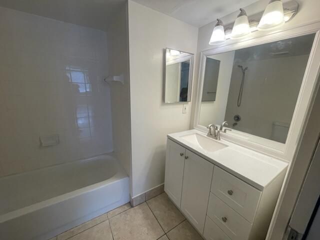 7888 Sonoma Springs Circle, Unit 105, Lake Worth, FL 33463 Photo