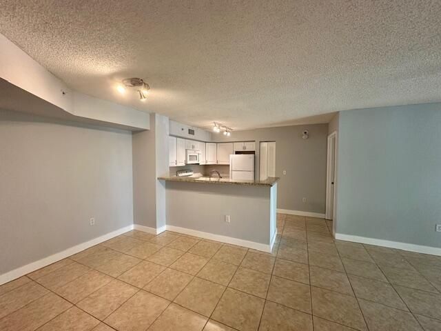 7888 Sonoma Springs Circle, Unit 105, Lake Worth, FL 33463 Photo
