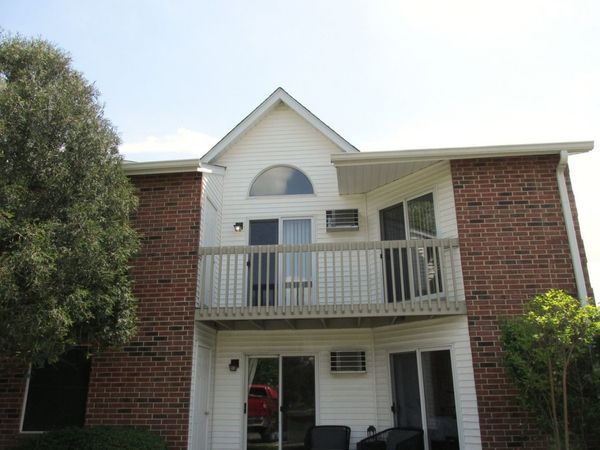 1350 CUNAT Court, Unit 2D, Lake In The Hills, IL 60156