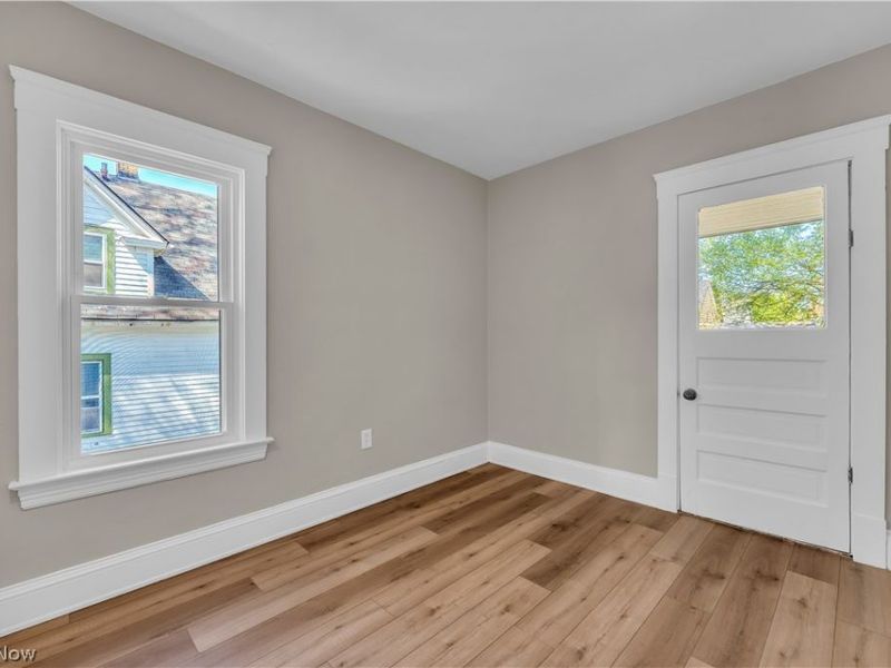 3921 W 21st Street, Cleveland, OH 44109 Photo 12