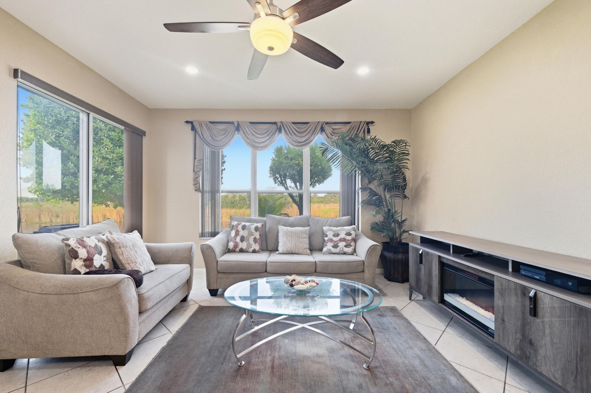 2111 SW 148th Avenue, Miramar, FL 33027 Photo