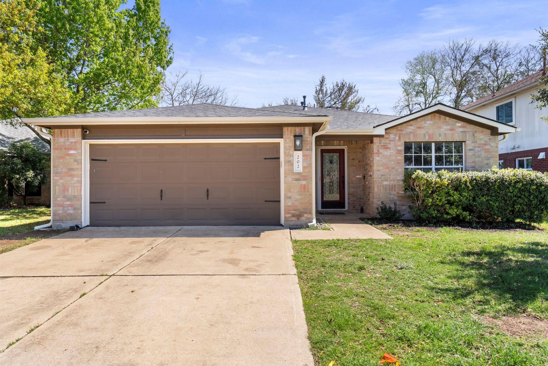 202 Matthew Cv, Hutto, TX 78634 Main Photo