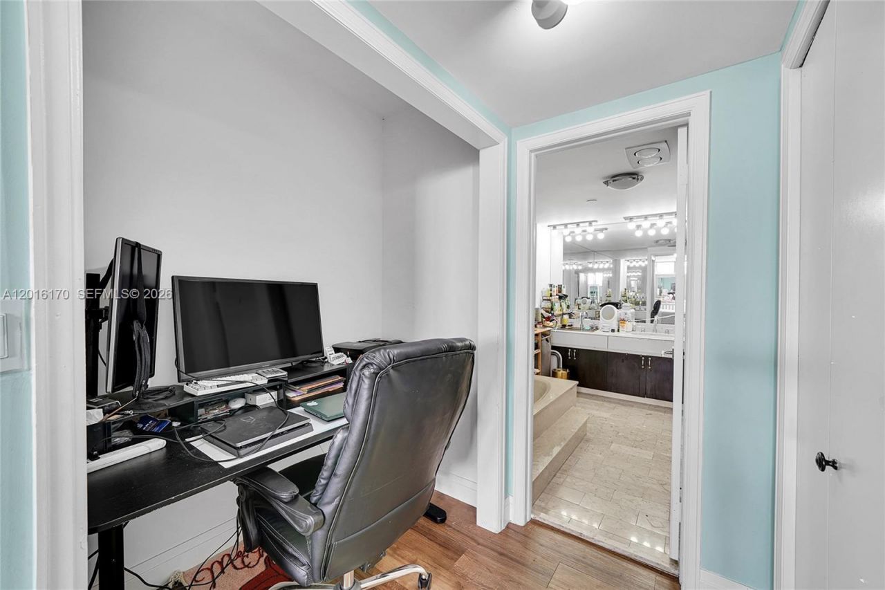 11113 Biscayne Blvd, Unit 255, Miami, FL 33181 Photo