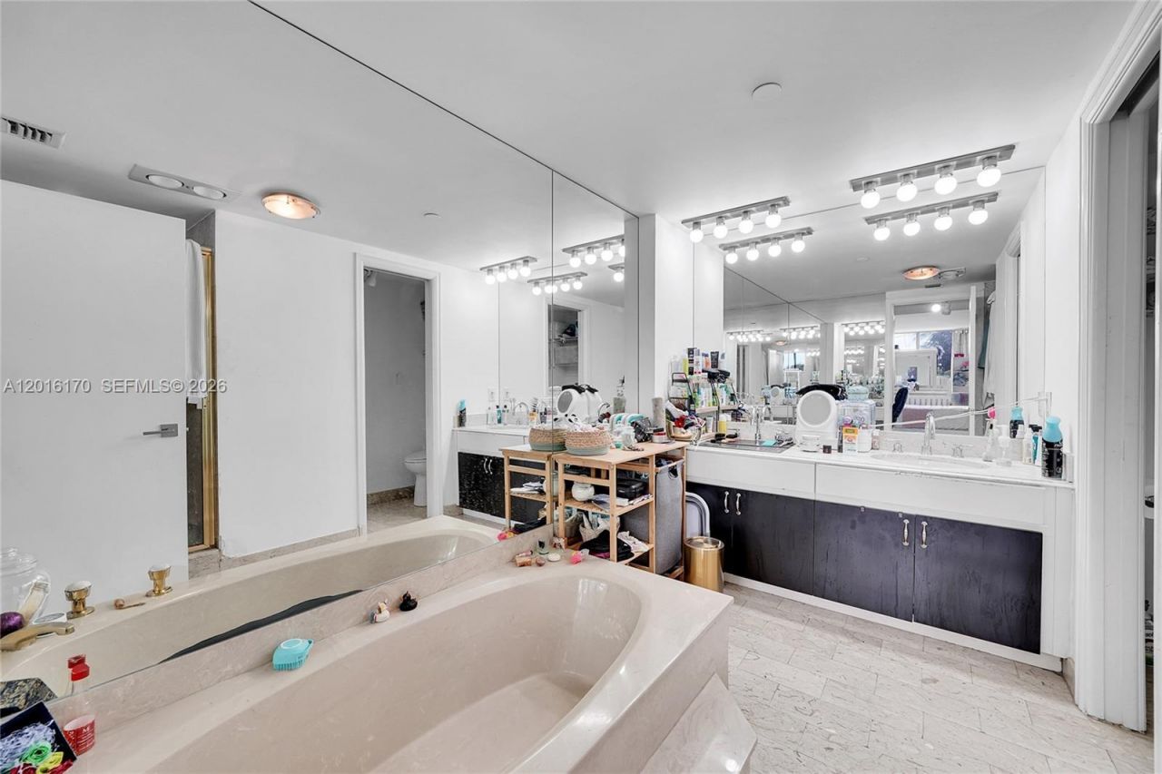 11113 Biscayne Blvd, Unit 255, Miami, FL 33181 Photo