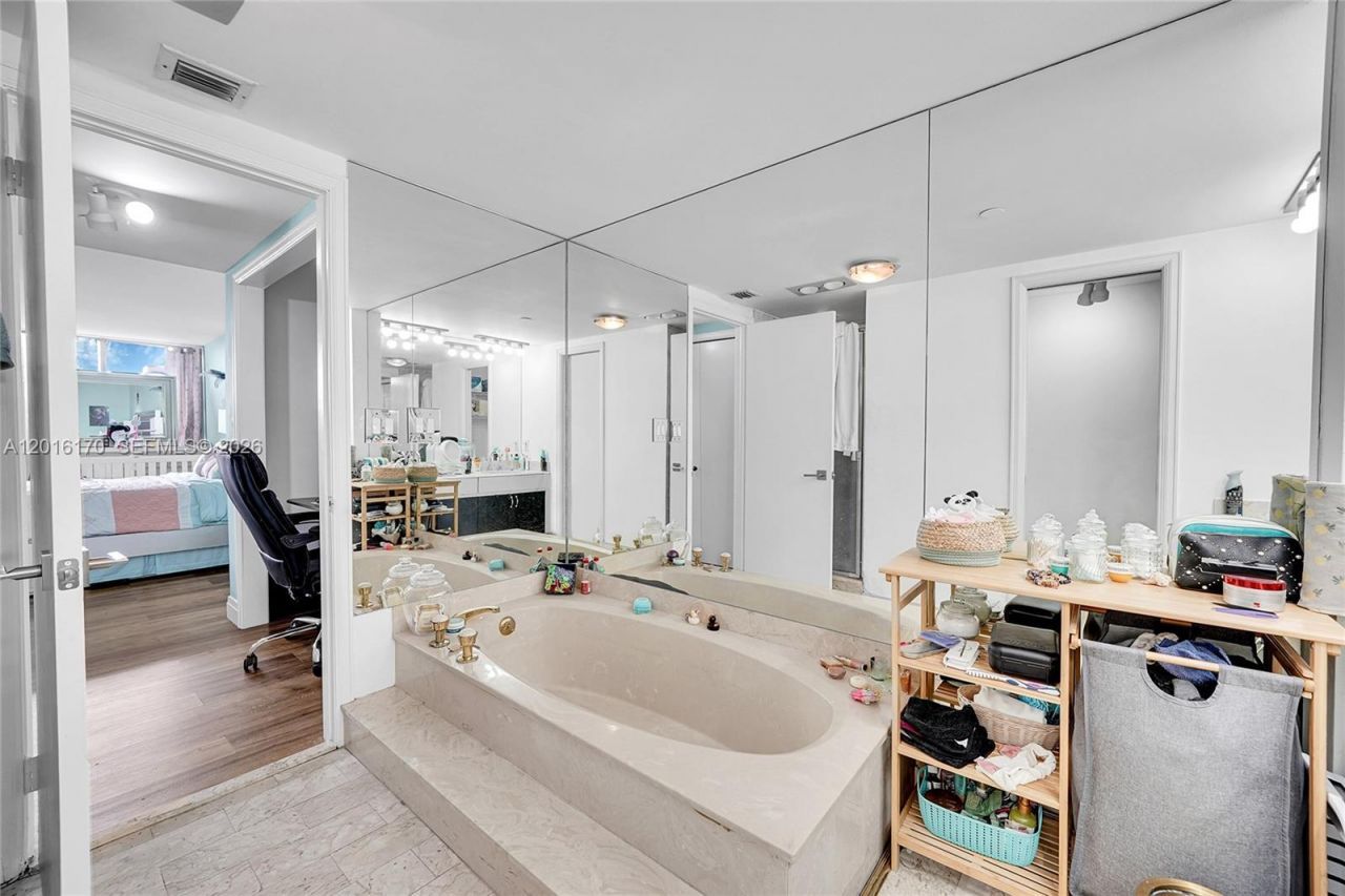 11113 Biscayne Blvd, Unit 255, Miami, FL 33181 Photo