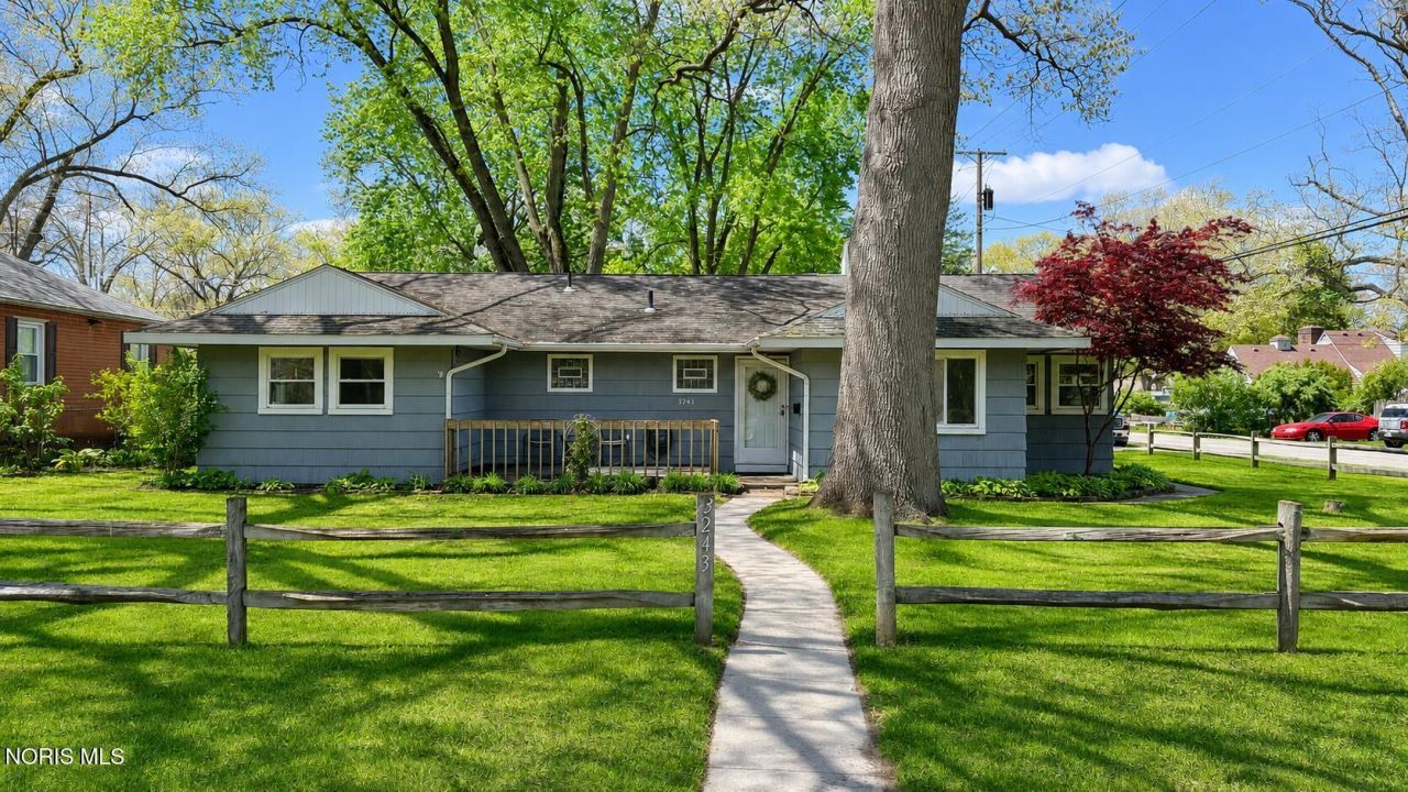 3243 Elmont Road, Toledo, OH 43615 Main Photo
