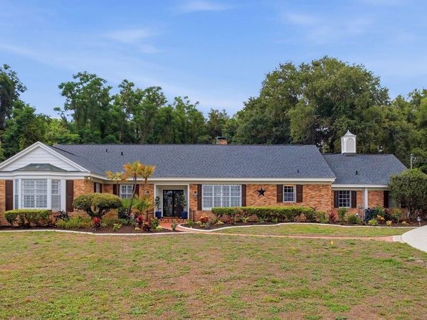 1017 SHORE ACRES DRIVE , LEESBURG, FL 34748