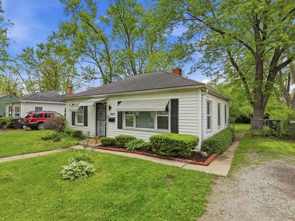 4501 standish Drive, Fort Wayne, IN 46806