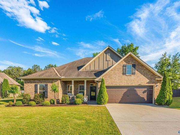 18316 Red Tail Street, Athens, AL 35613