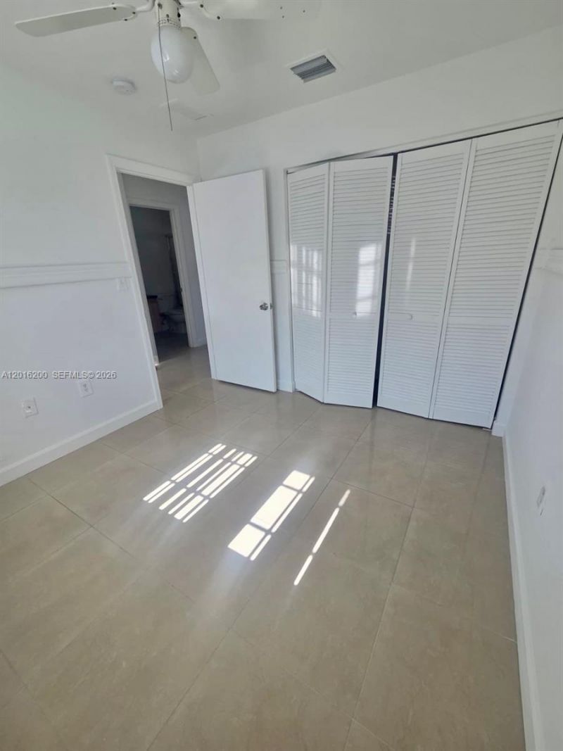 2170 NE 167th St , Unit 1-103, North Miami Beach, FL 33162 Photo