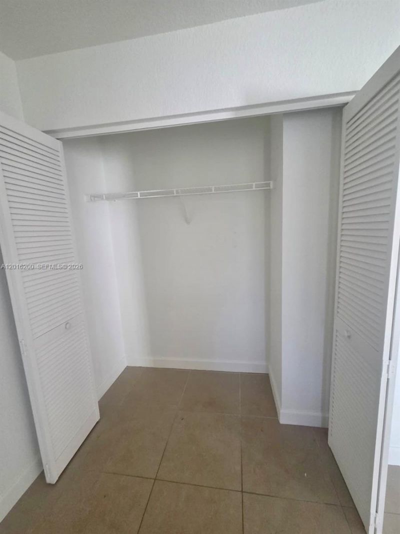 2170 NE 167th St , Unit 1-103, North Miami Beach, FL 33162 Photo