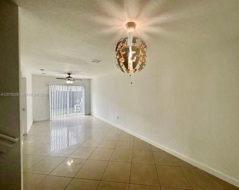 2170 NE 167th St , Unit 1-103, North Miami Beach, FL 33162 Photo