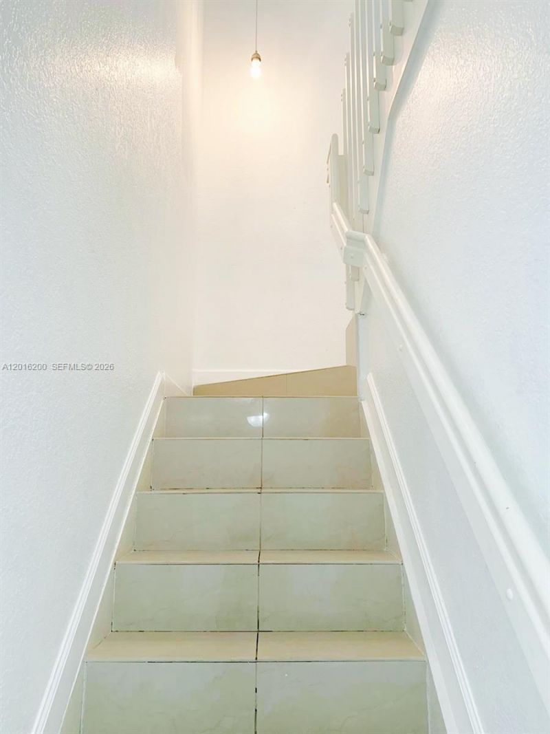2170 NE 167th St , Unit 1-103, North Miami Beach, FL 33162 Photo