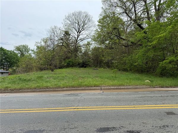 504 Mount Jackson Rd , New Castle, PA 16102