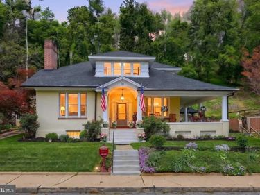 39 COTTAGE AVENUE, GLEN ROCK, PA 17327