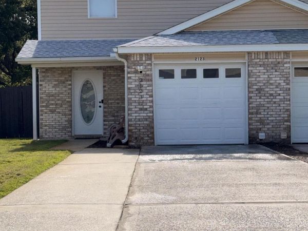 2123 Tom Street, Navarre, FL 32566