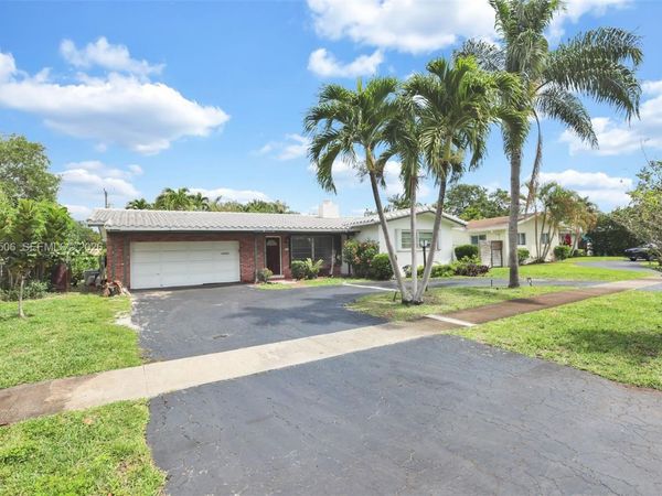 4201 Mckinley St , Hollywood, FL 33021