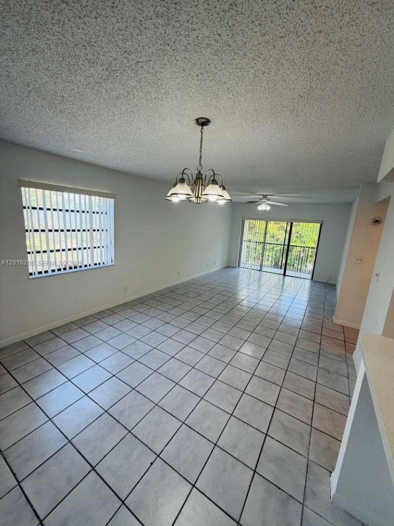9150 NW 38th Dr, Unit 301, Coral Springs, FL 33065 Photo