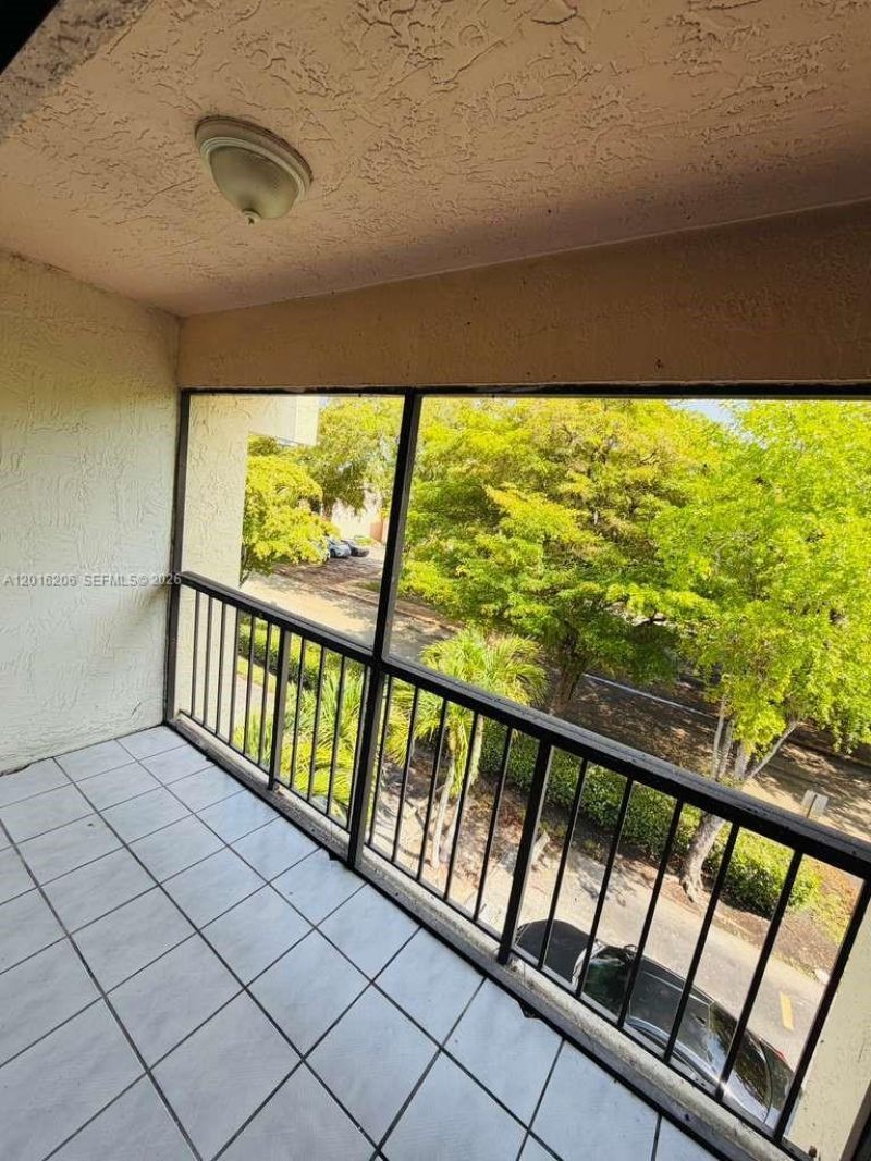 9150 NW 38th Dr, Unit 301, Coral Springs, FL 33065 Photo