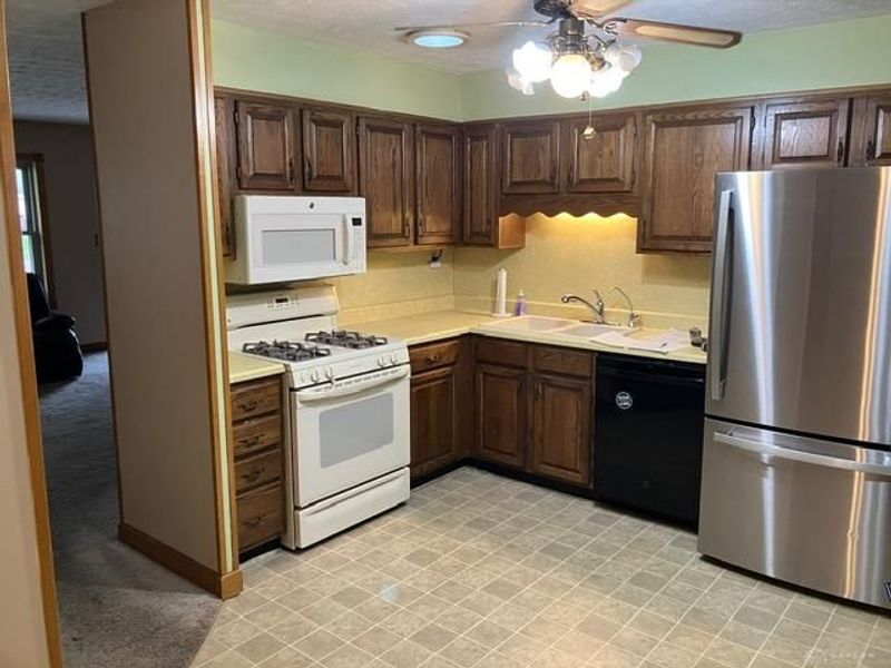 517 Millard Court, Franklin, OH 45005 Photo 10