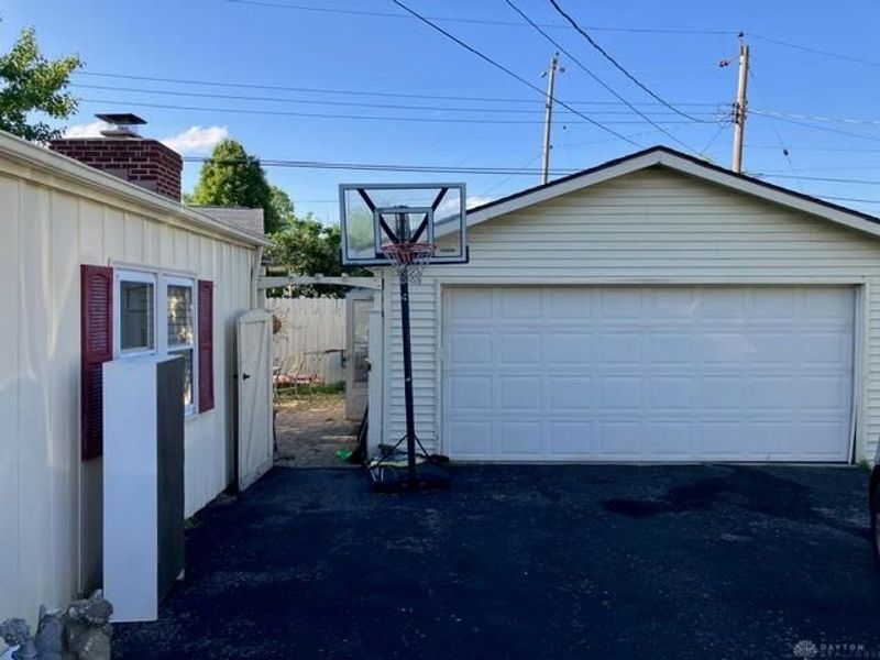 517 Millard Court, Franklin, OH 45005 Photo 3
