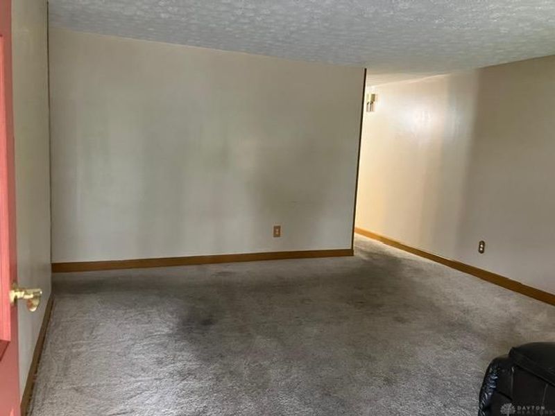 517 Millard Court, Franklin, OH 45005 Photo 7