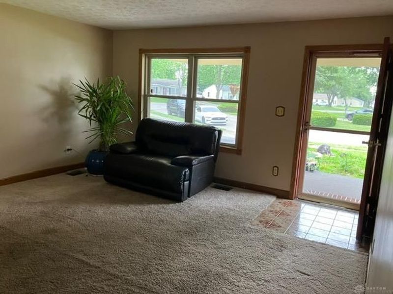 517 Millard Court, Franklin, OH 45005 Photo 8
