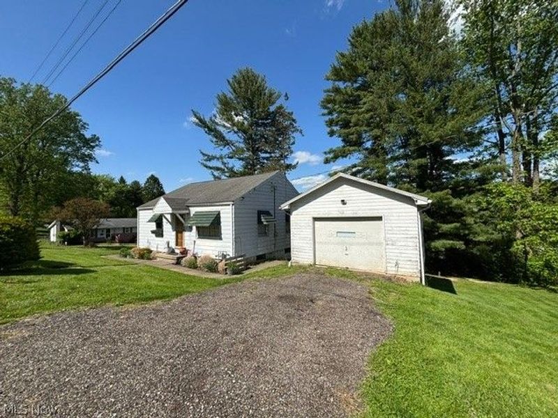 8751 W Fair Street, Mineral City, OH 44656 Photo 2