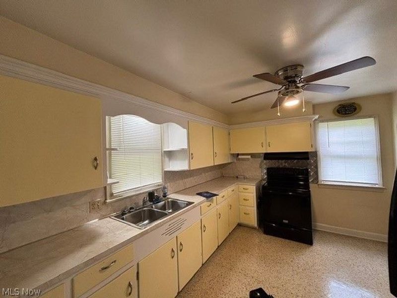 8751 W Fair Street, Mineral City, OH 44656 Photo 9