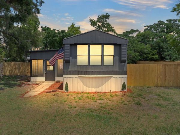 33514 LUANA COURT , LEESBURG, FL 34788