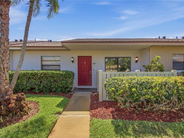 260 MICHAELS CIRCLE, OLDSMAR, FL 34677