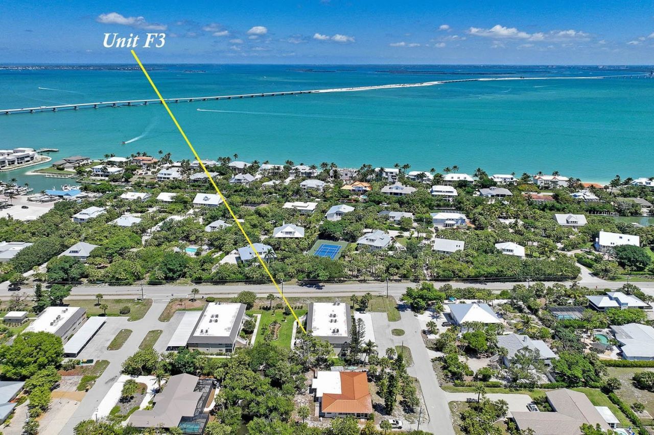 561 Periwinkle Way, Unit F3, Sanibel, FL 33957 Photo