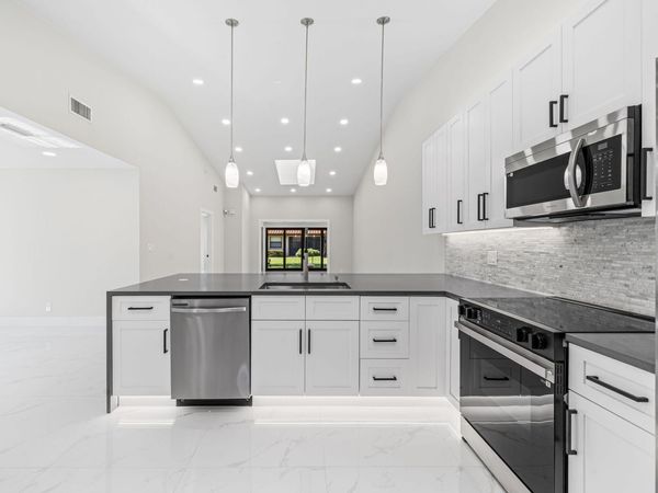 6371 Kings Gate Circle, Delray Beach, FL 33484
