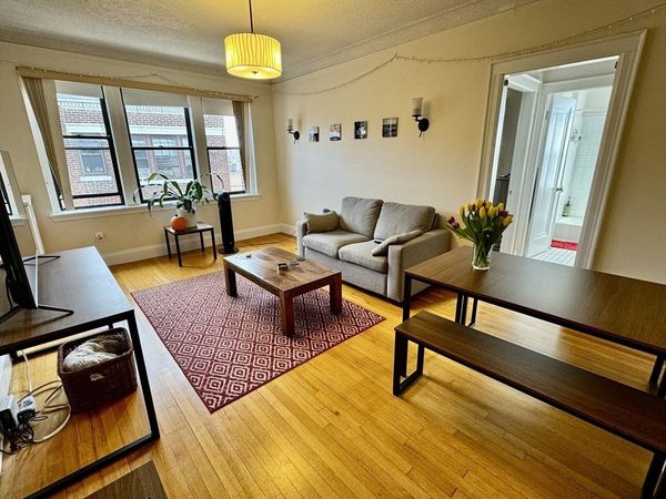 137 Englewood Ave, Unit 42, Boston, MA 02135