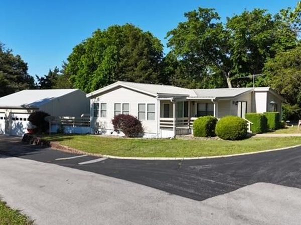 32 Ledgestone Road, Shell Knob, MO 65747