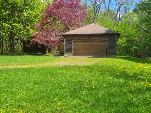 6758 Slocum Rd Road, Ontario, NY 14519
