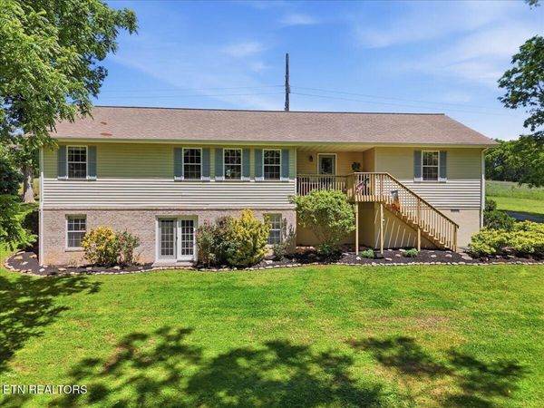 426 Plena Lane, Kodak, TN 37764