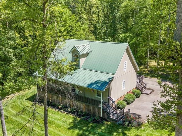 197 OAKLEIGH LANE, BUMPASS, VA 23024