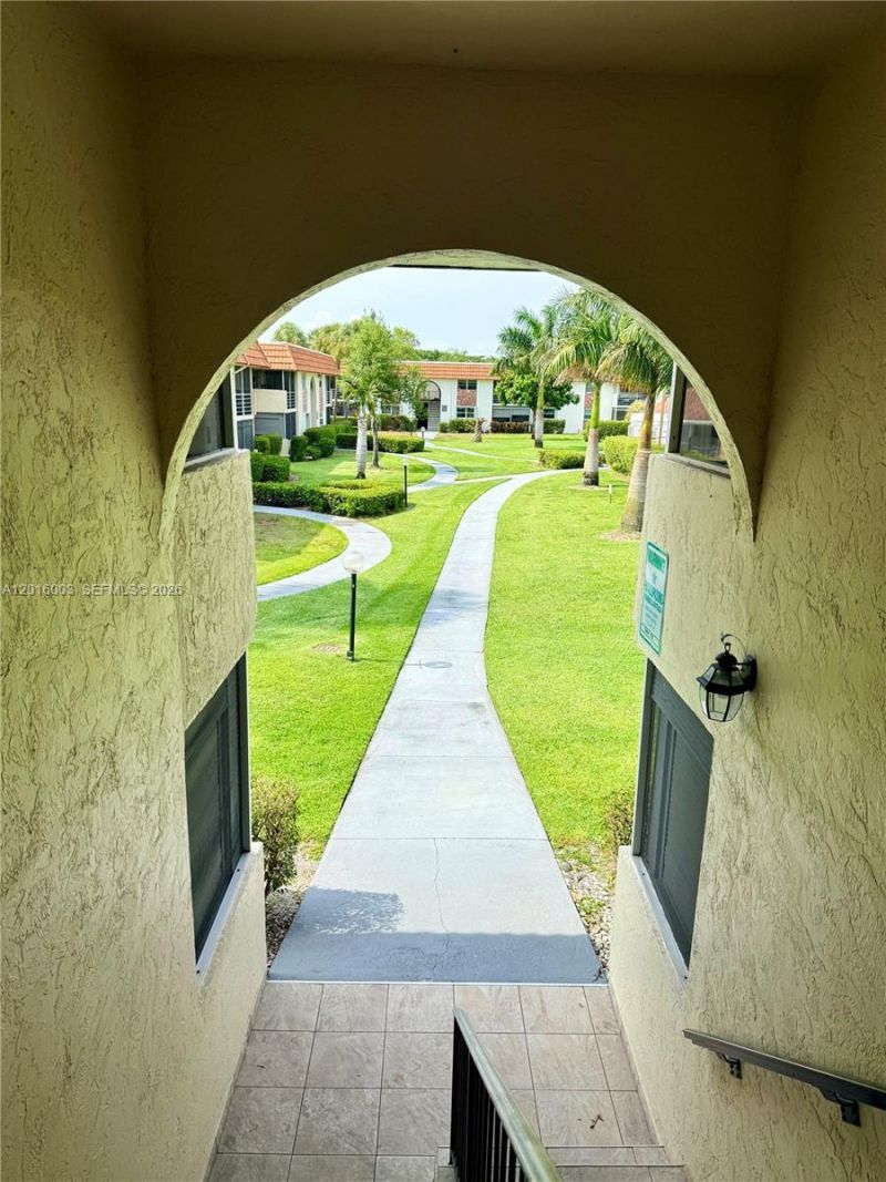 22805 SW 66th Ave, Unit 208, Boca Raton, FL 33428 Photo
