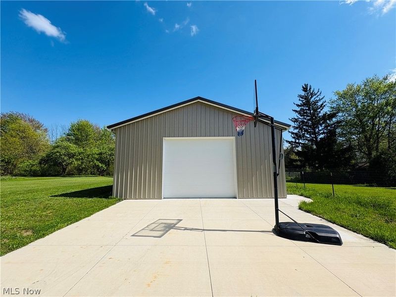 2281 Weymouth Road, Hinckley, OH 44233 Photo 2