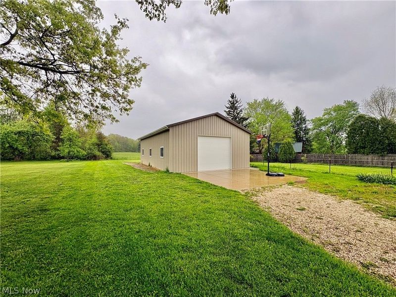 2281 Weymouth Road, Hinckley, OH 44233 Photo 3